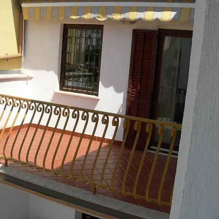 Nadija Apartment *