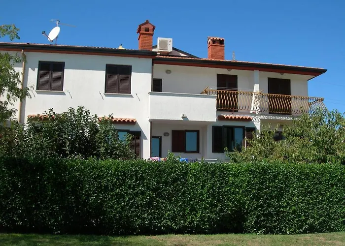 Nadija Apartament *