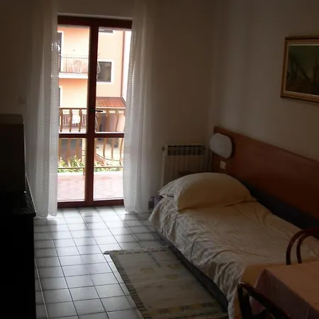 Nadija Apartman *